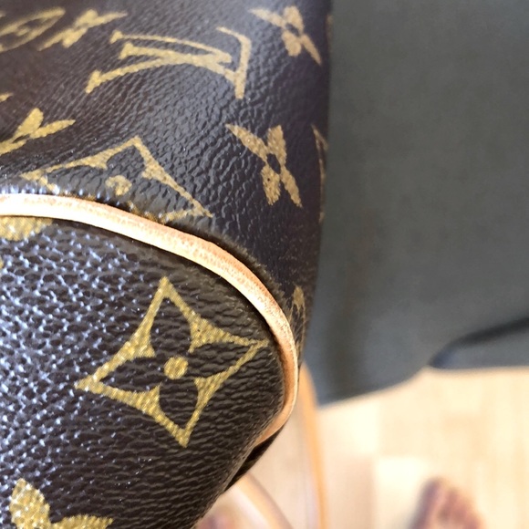 W/Receipt 🌼🌼 RETIRED 🌼🌼 Louis Vuitton Tivoli GM - Picture 12 of 16